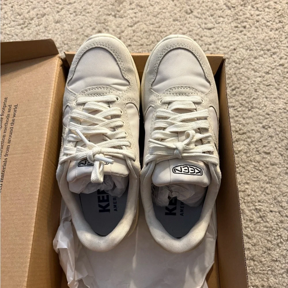 KEEN Women’s KM2 Jogger in Birch/Safari